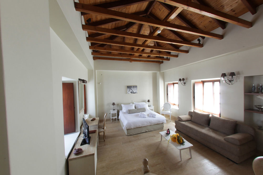 Mare Monte Luxury Suites Spetses Town Luaran gambar